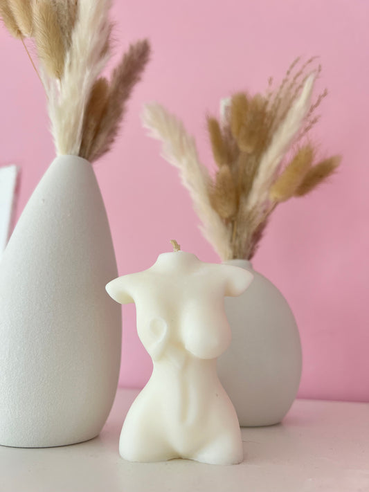 Buste féminin en cire coco soja – Édition octobre rose